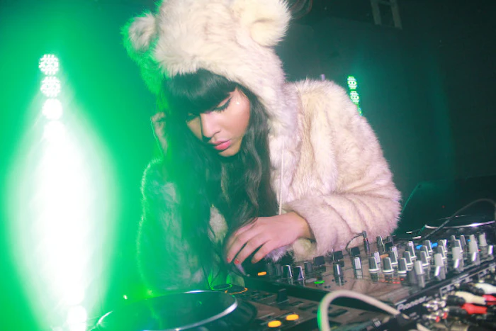 Jameela-Jamil-DJ