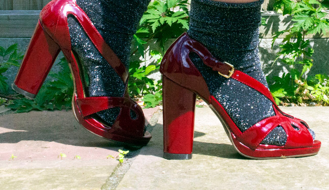 pull-off-socks-sandals-1