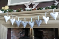DIY scandinavian felt hanging