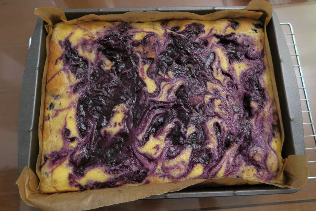 blueberry blondies