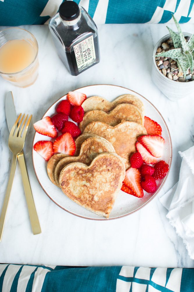 heart pancakes valentines 