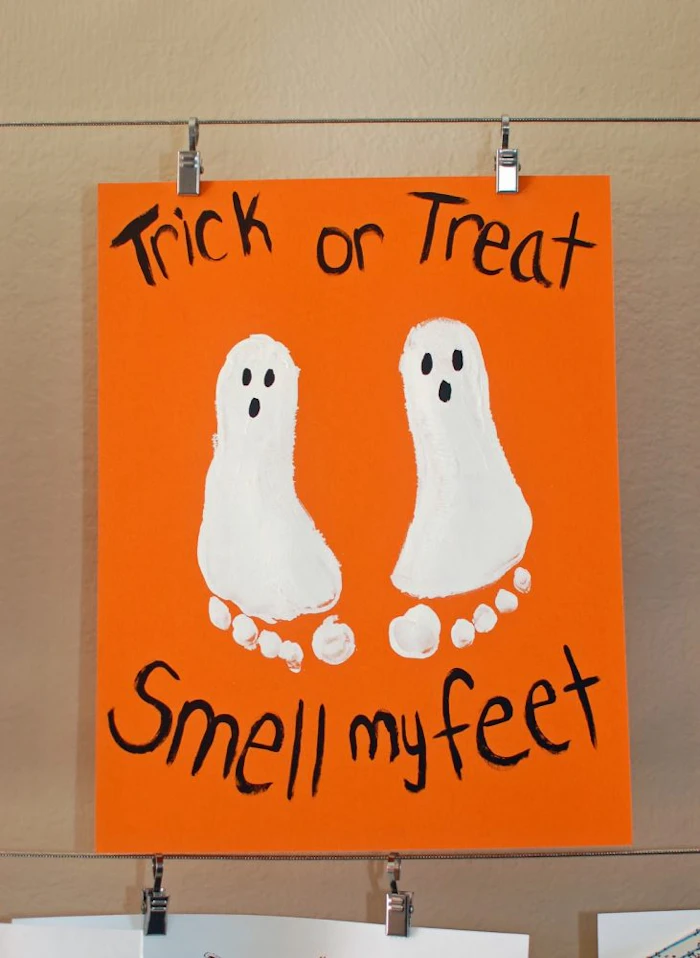 Trick or Treat poster | Easy Halloween Crafts for Kids